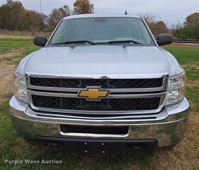 Image of Chevrolet 2500HD equipment image 1