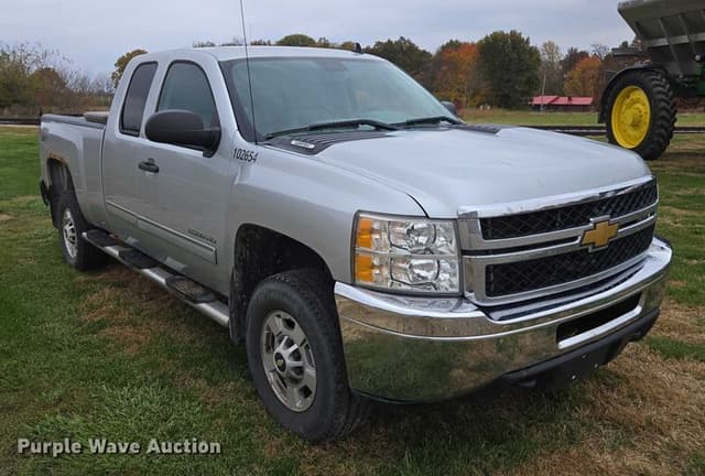 Image of Chevrolet 2500HD equipment image 2