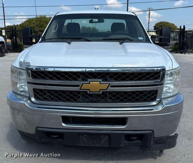 Image of Chevrolet 2500 equipment image 1