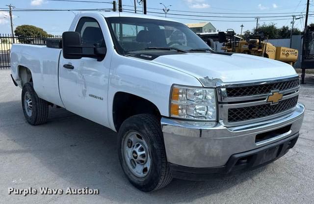 Image of Chevrolet 2500 equipment image 2