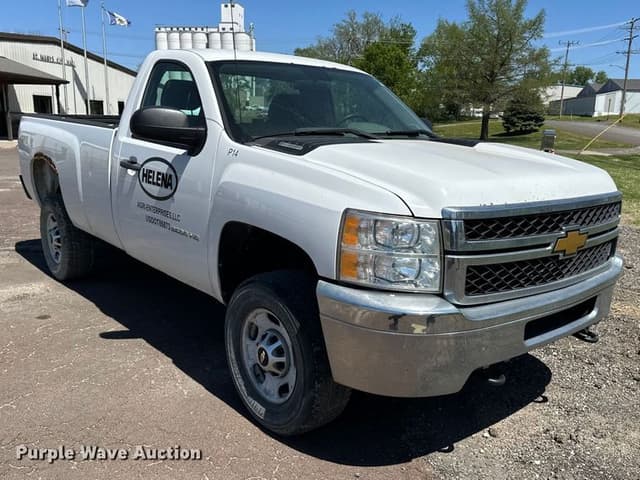 Image of Chevrolet 2500HD equipment image 2