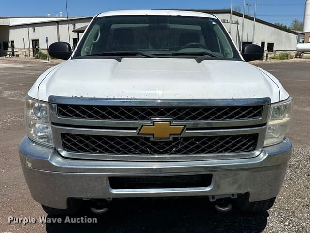 Image of Chevrolet 2500HD equipment image 1