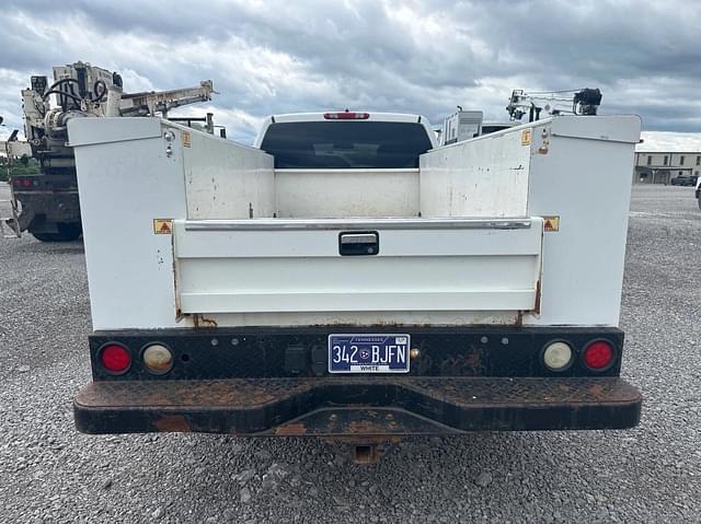 Image of Chevrolet 2500HD equipment image 4