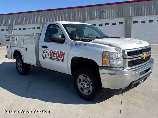 Image of Chevrolet 2500HD equipment image 2