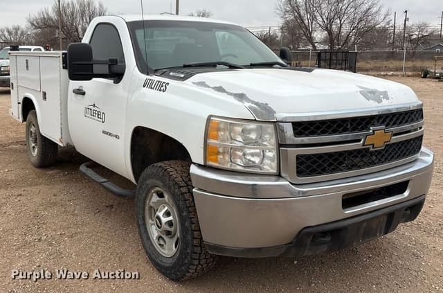 Image of Chevrolet 2500HD equipment image 2