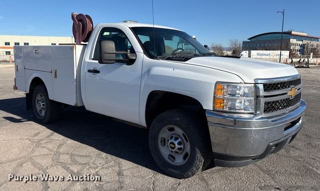 Image of Chevrolet 2500HD equipment image 2