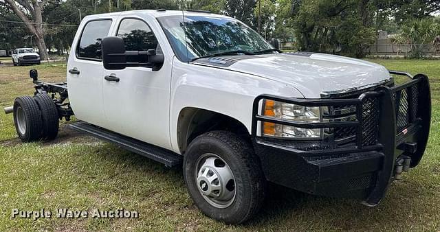 Image of Chevrolet 3500 equipment image 2