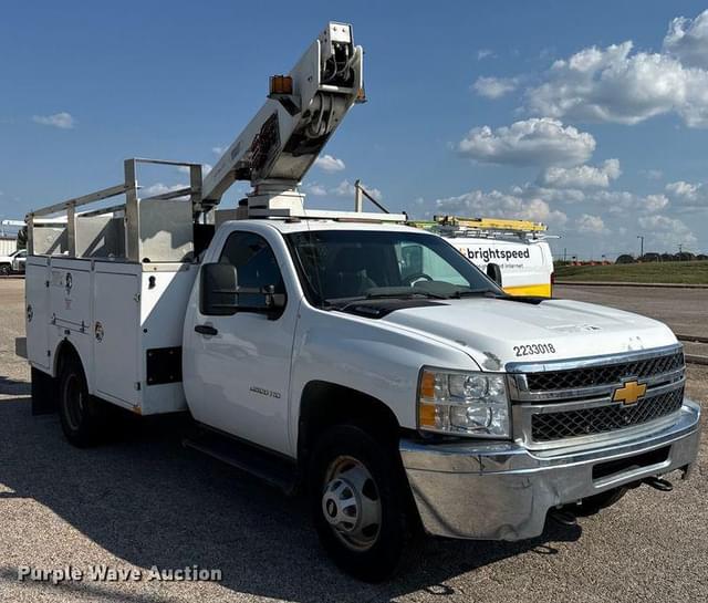 Image of Chevrolet 3500HD equipment image 2