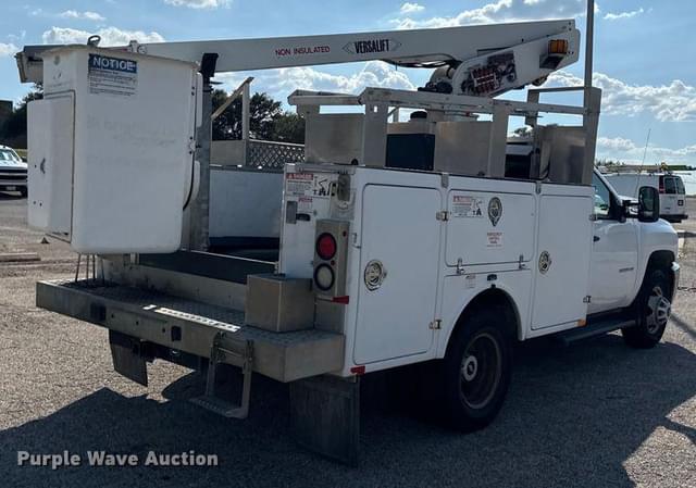 Image of Chevrolet 3500HD equipment image 4