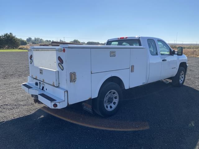 Image of Chevrolet 3500HD equipment image 4