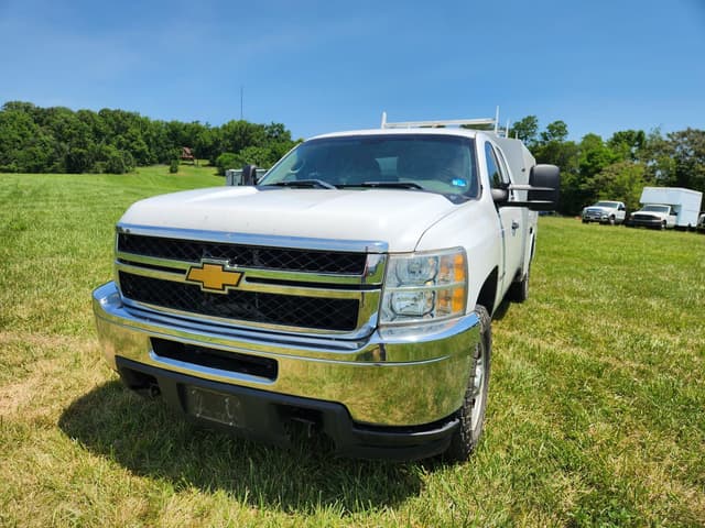 Image of Chevrolet 3500 equipment image 1