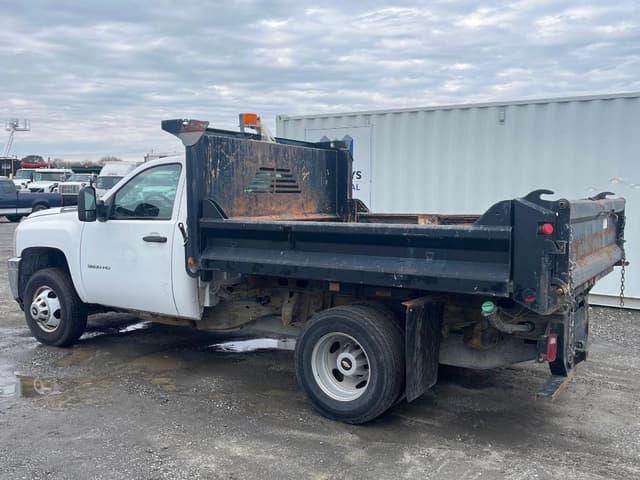 Image of Chevrolet 3500HD equipment image 1