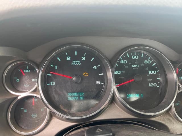 Image of Chevrolet 3500HD equipment image 3