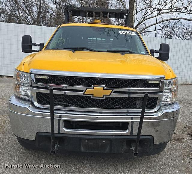 Image of Chevrolet 3500HD equipment image 1