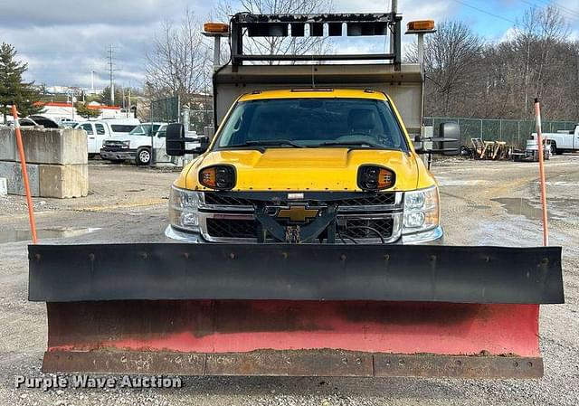 Image of Chevrolet 3500HD equipment image 1