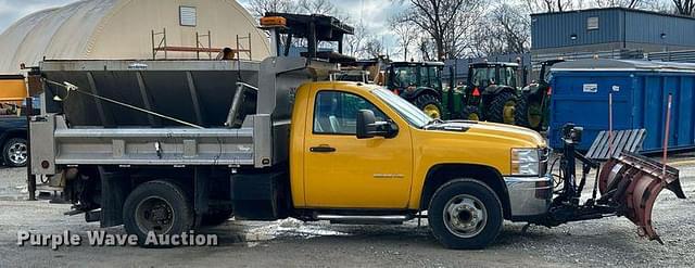 Image of Chevrolet 3500HD equipment image 3