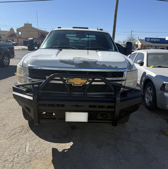 Image of Chevrolet 3500HD equipment image 1