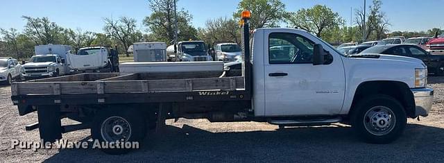 Image of Chevrolet 3500HD equipment image 3
