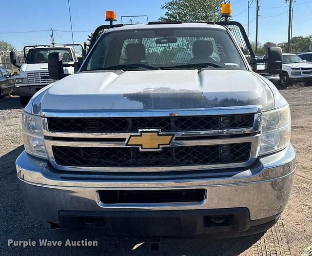 Image of Chevrolet 3500HD equipment image 1
