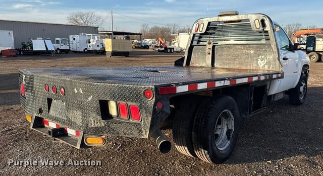 Image of Chevrolet 3500HD equipment image 4