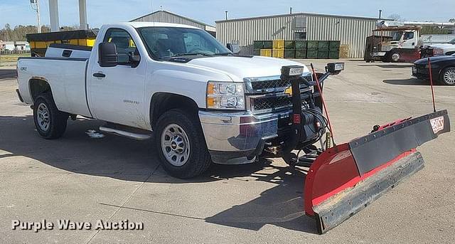 Image of Chevrolet 3500HD equipment image 2