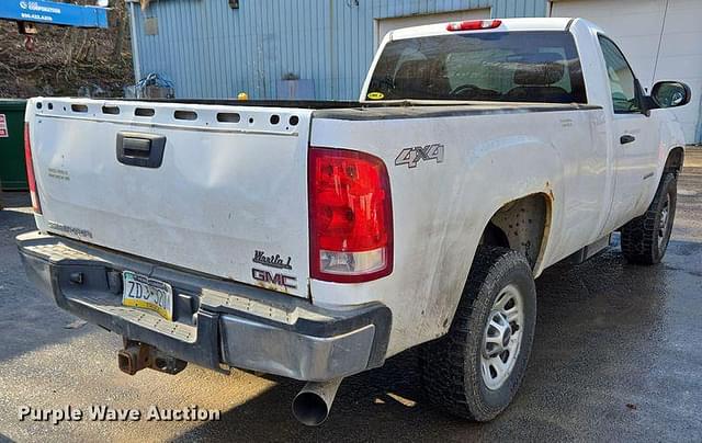 Image of Chevrolet 3500HD equipment image 4