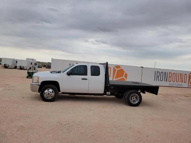 Image of Chevrolet Silverado equipment image 1