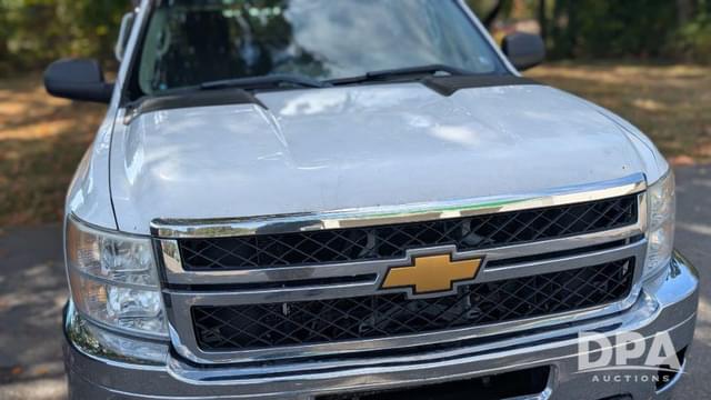 Image of Chevrolet 2500 equipment image 1