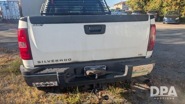 Image of Chevrolet 2500 equipment image 4