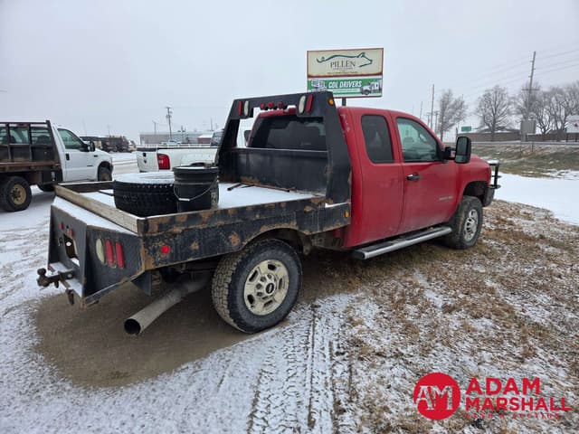Image of Chevrolet 2500HD equipment image 3