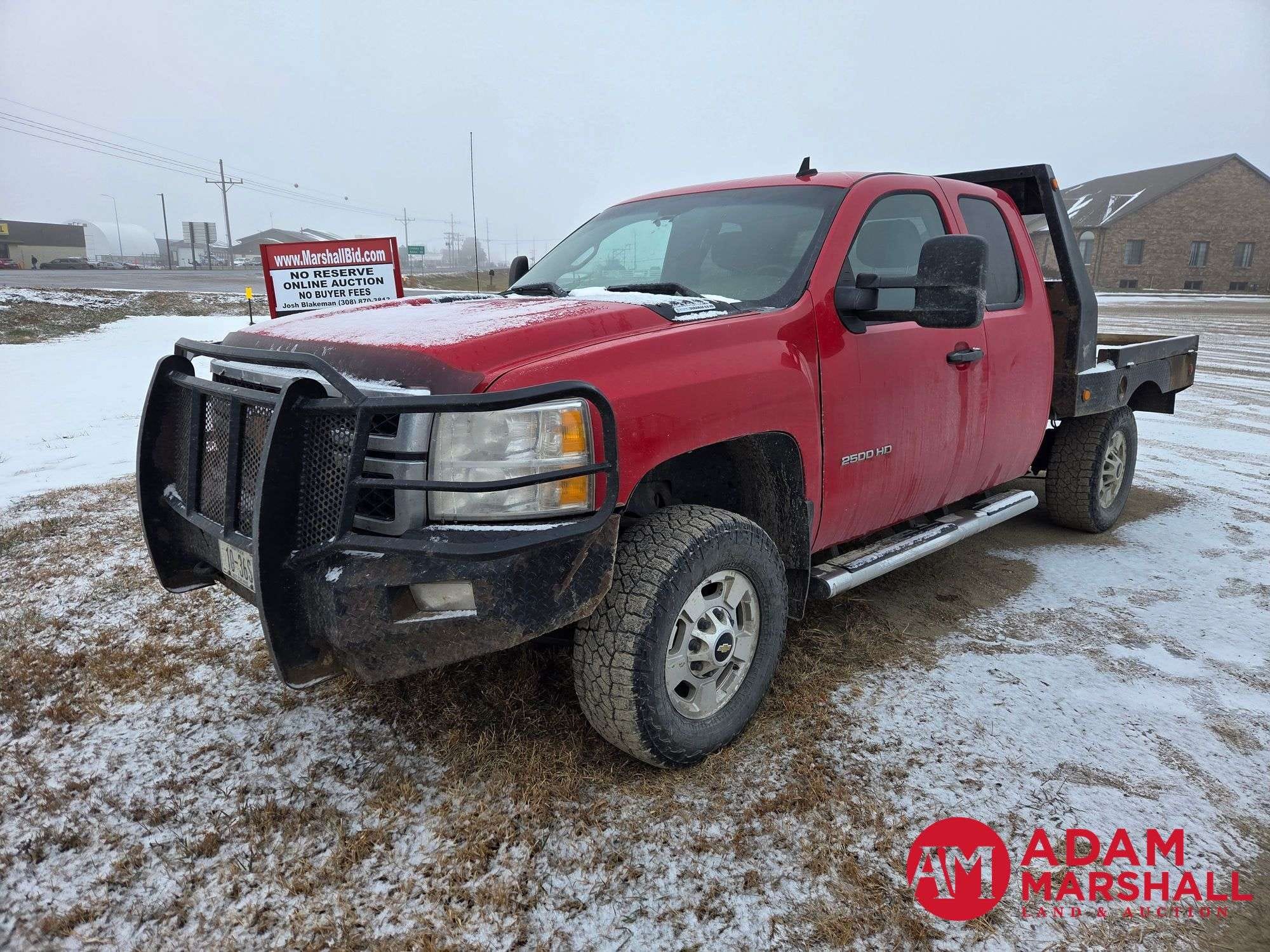 2013 Chevrolet 2500HD Equipment Image0
