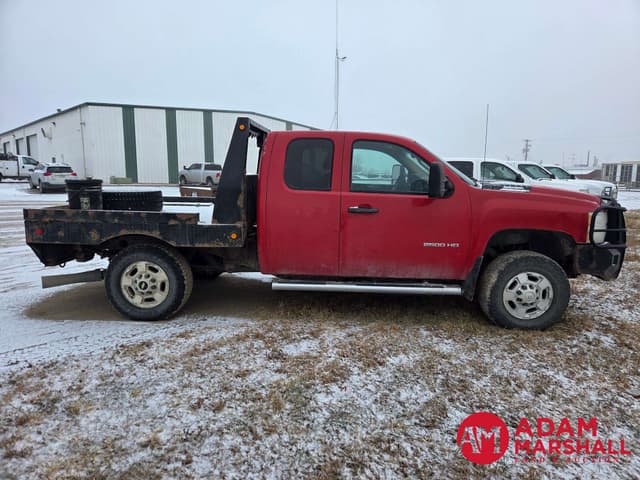 Image of Chevrolet 2500HD equipment image 2