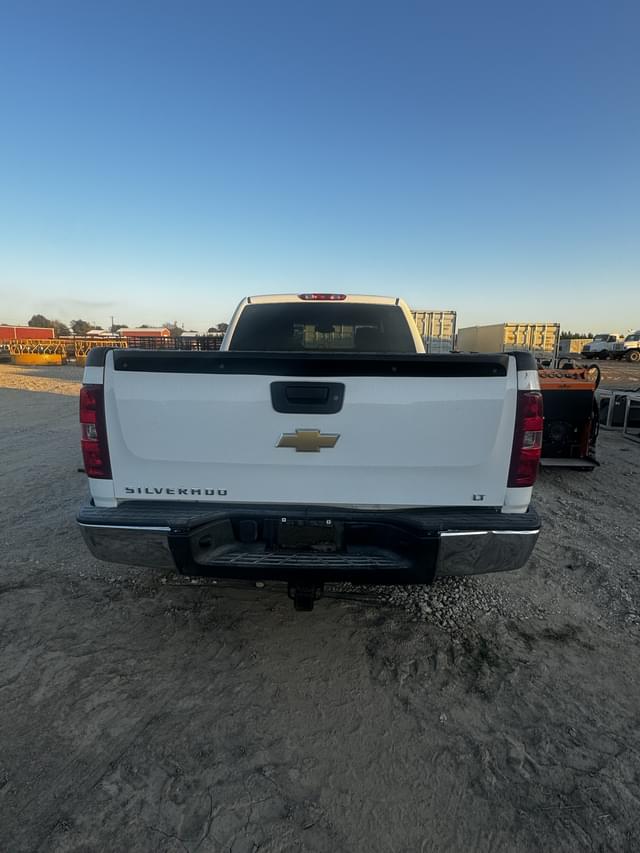 Image of Chevrolet Silverado equipment image 3