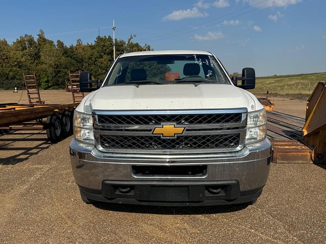 Image of Chevrolet Silverado equipment image 3