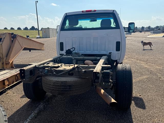 Image of Chevrolet Silverado equipment image 4