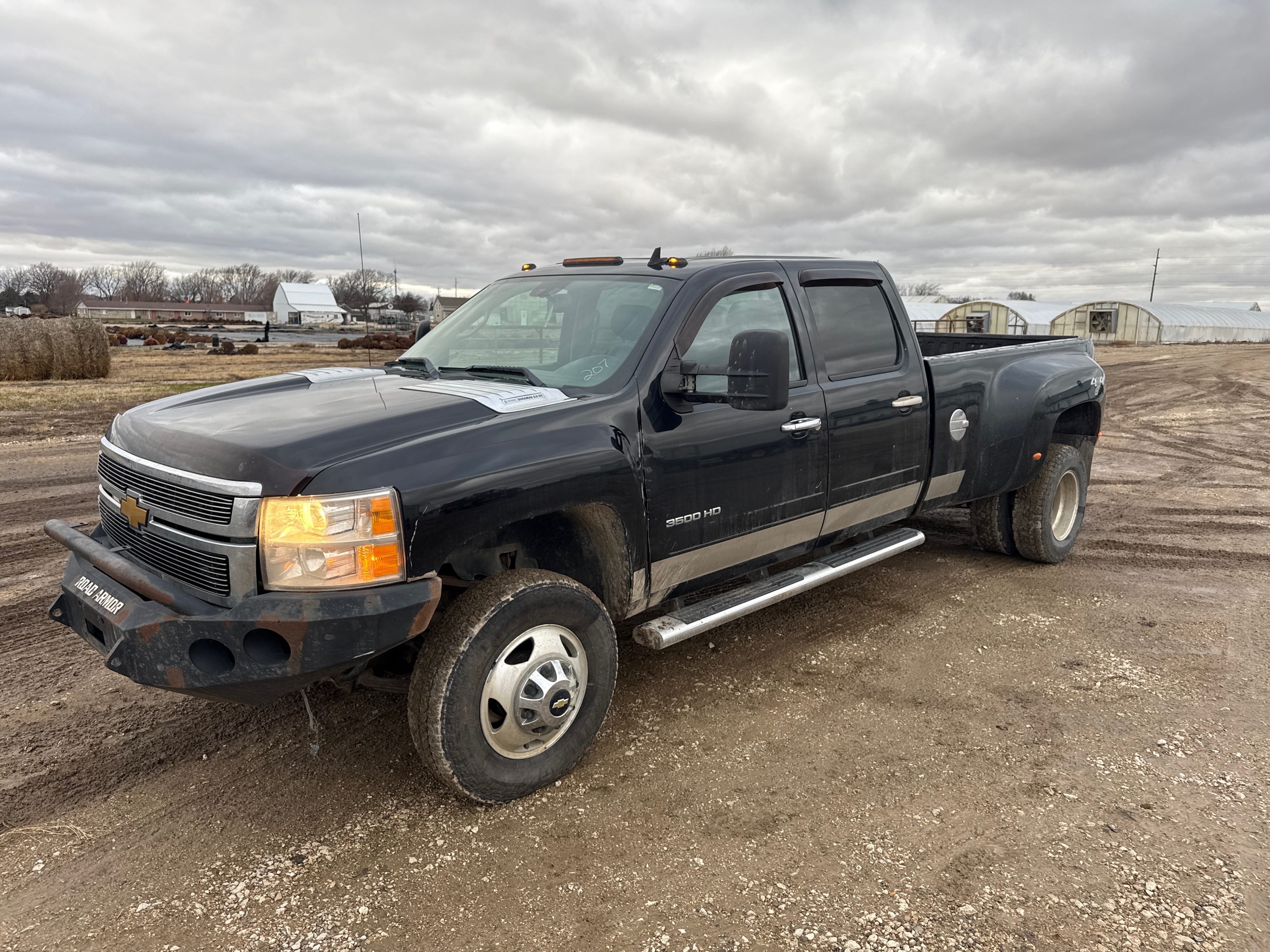 2013 Chevrolet Silverado Equipment Image0