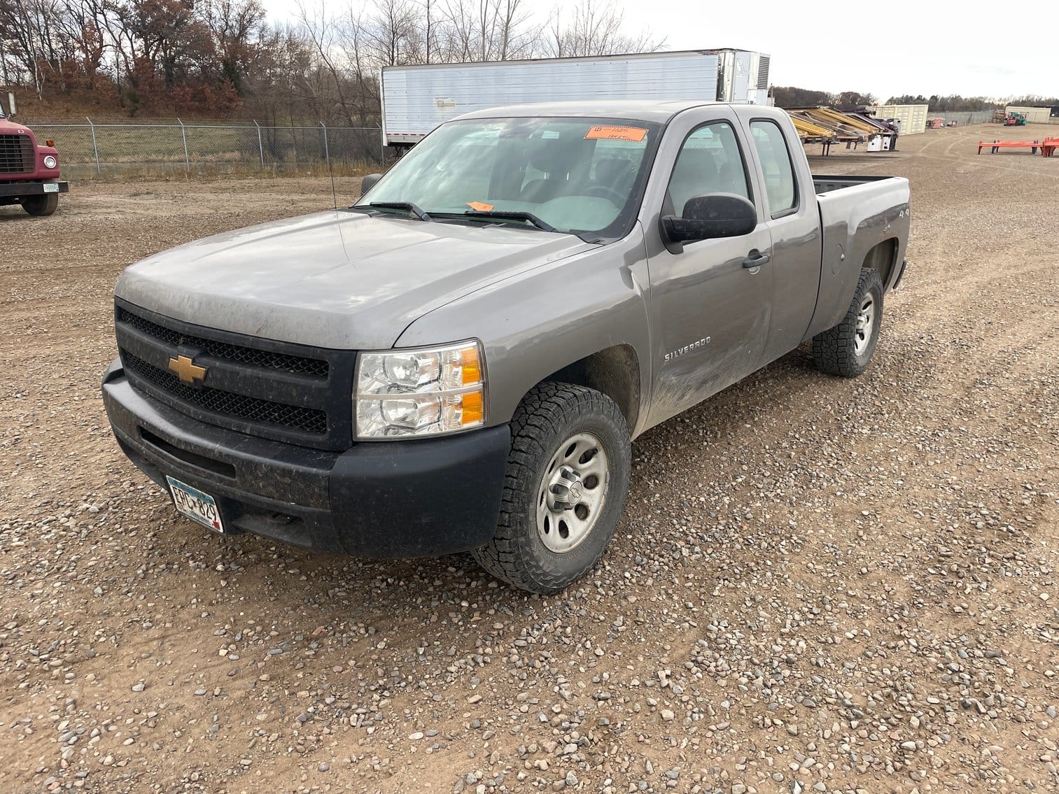 2013 Chevrolet Silverado Equipment Image0