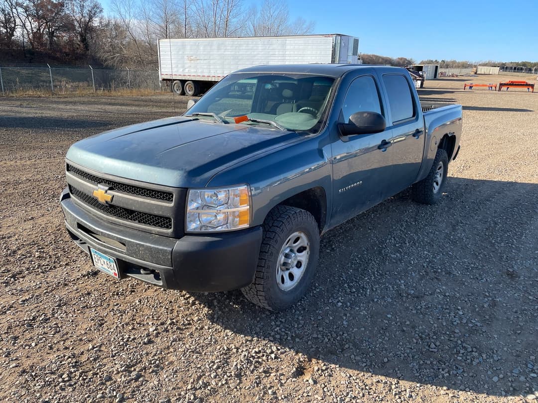 Image of Chevrolet Silverado Primary image