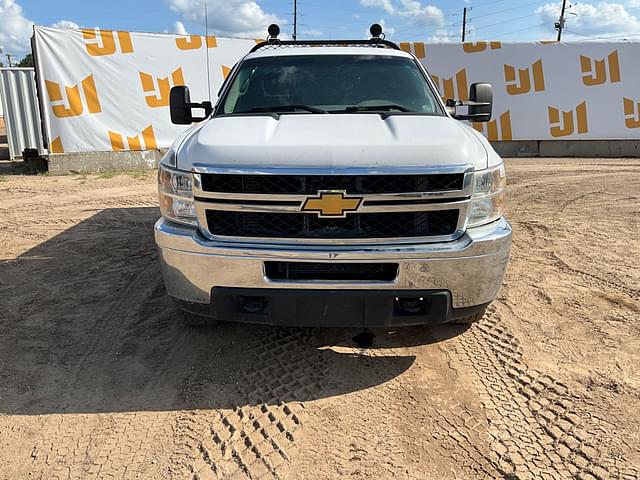 Image of Chevrolet Silverado equipment image 1