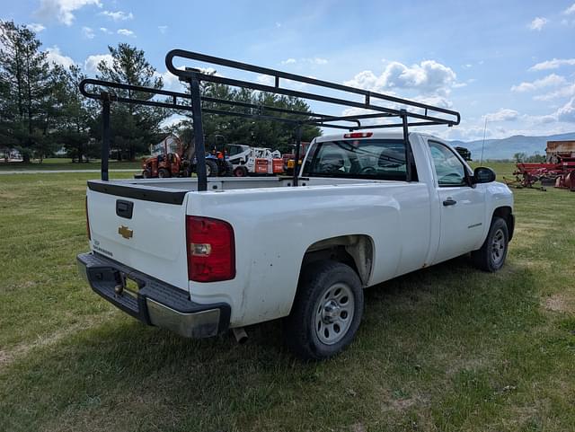 Image of Chevrolet Silverado equipment image 4