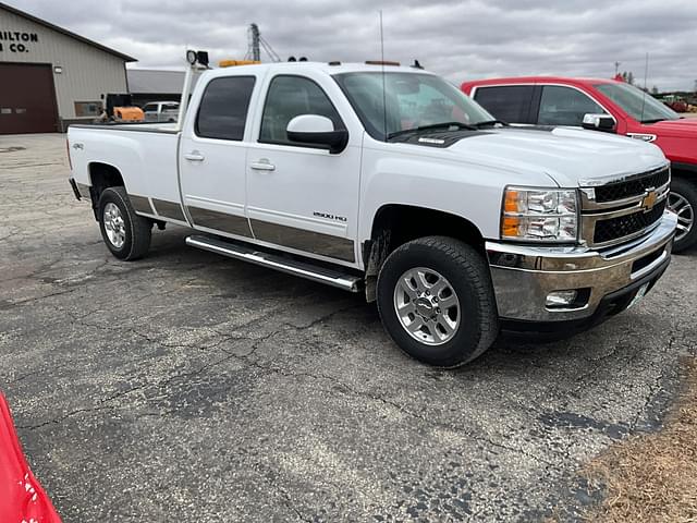 Image of Chevrolet 2500 equipment image 2