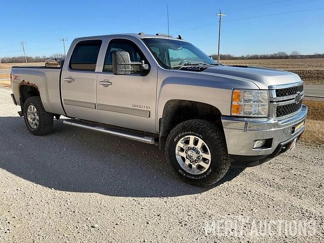 Image of Chevrolet 2500HD equipment image 1