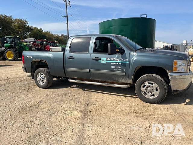 Image of Chevrolet 2500HD equipment image 1