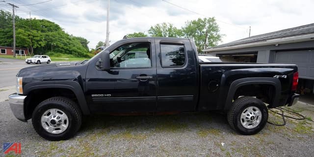 Image of Chevrolet 2500HD equipment image 1
