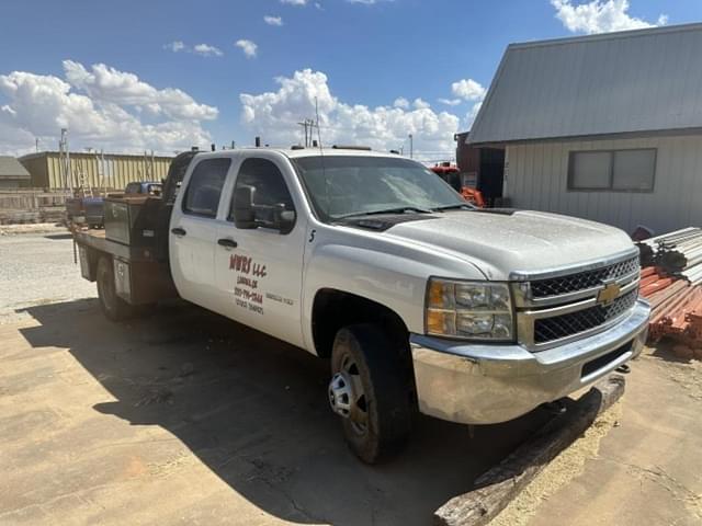 Image of Chevrolet 3500 equipment image 1