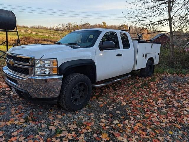 Image of Chevrolet 3500 equipment image 1