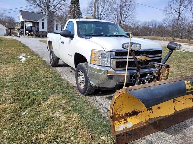 Image of Chevrolet 2500HD equipment image 1