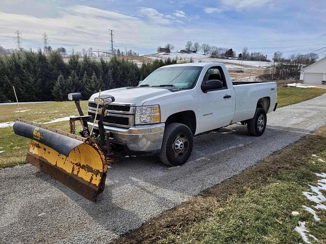 Image of Chevrolet 2500HD equipment image 2