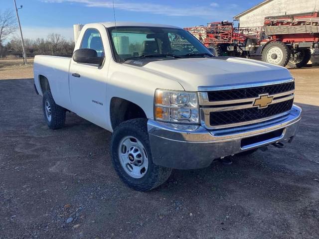 Image of Chevrolet 2500HD equipment image 3