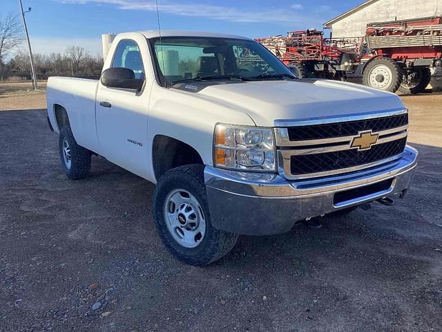 Image of Chevrolet 2500HD equipment image 3